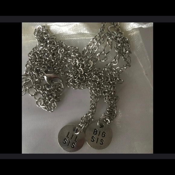 Lil Sis Big Sis Necklace Bundle - Picture 2 of 4